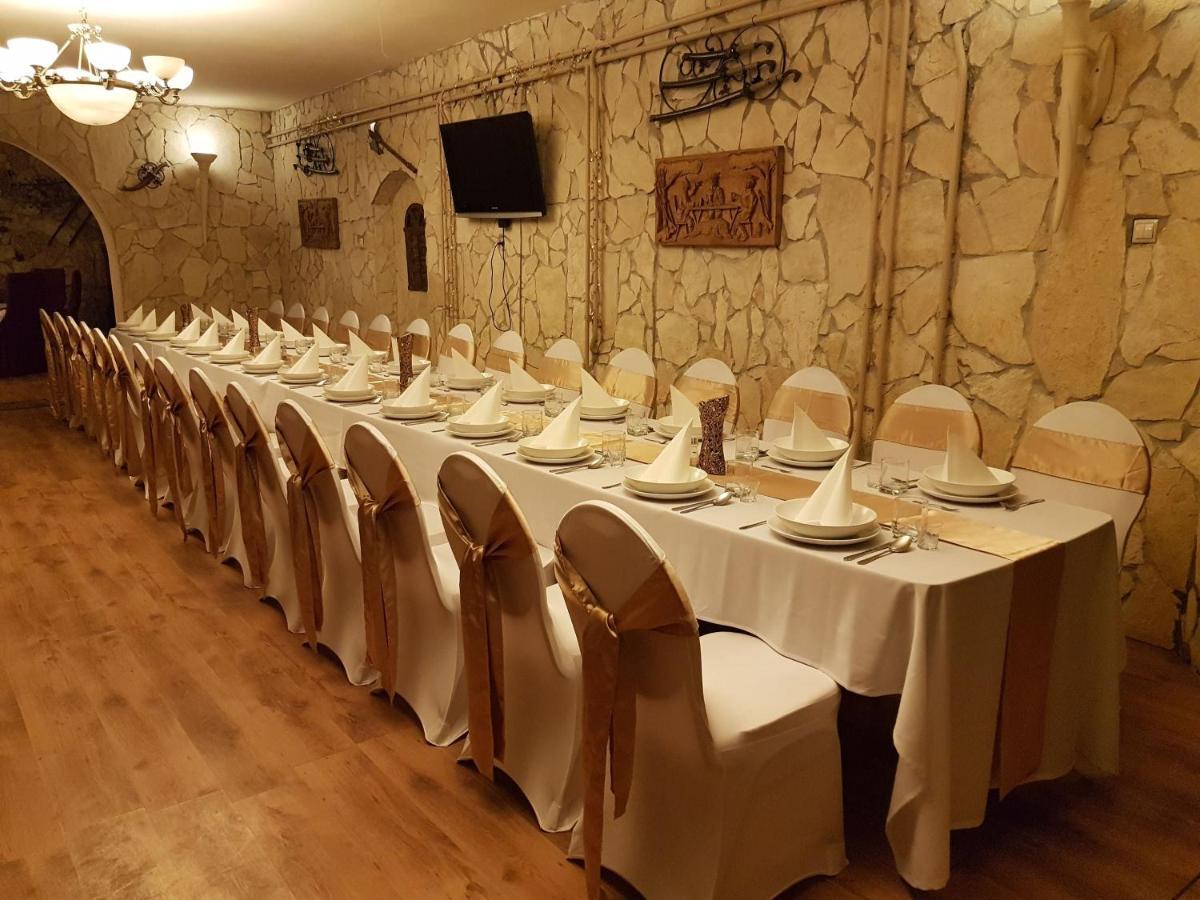 Bastya Wellness Hotel - Nyírbátor Dış mekan fotoğraf
